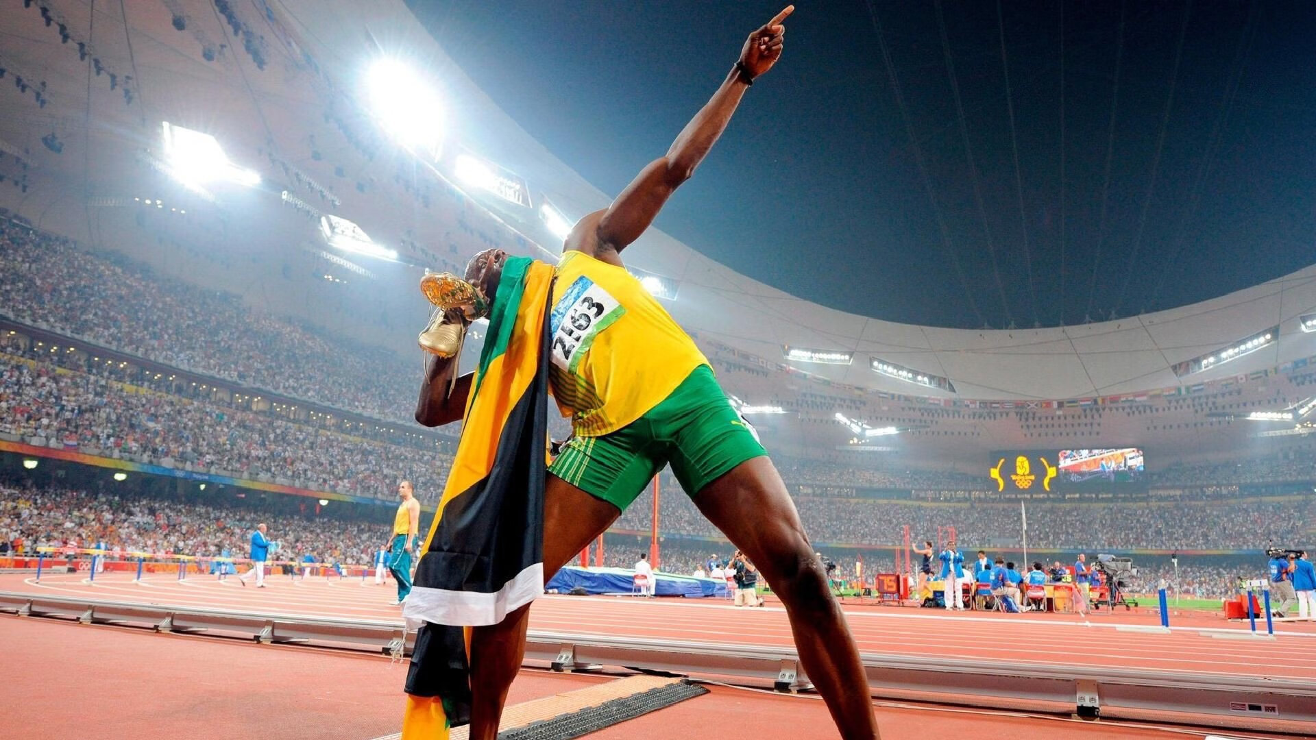 大坂直美新星险胜表现突出,法国队前途光明!再创辉煌时刻