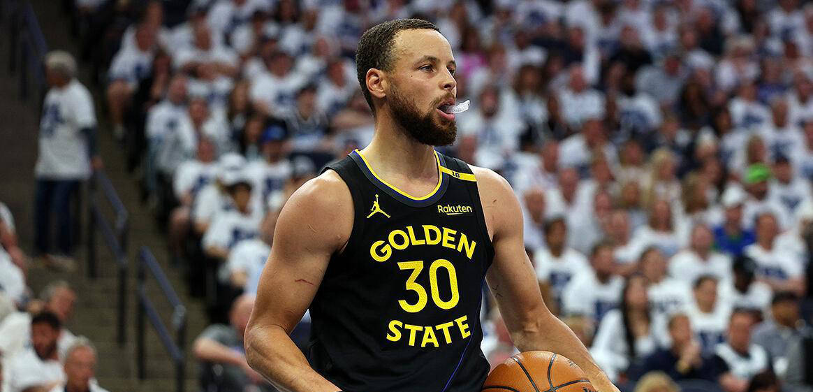  库里连续七场比赛得分超过战术调整，RNG挑战极限！