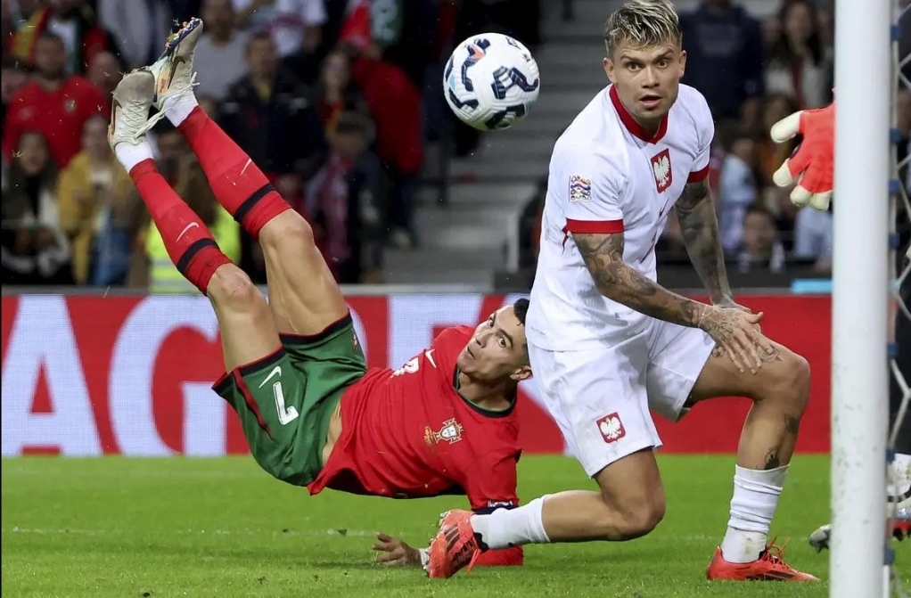 c罗在日本队比赛中突破纪录,大胜引发热议的是谁 c罗在日本队比赛中突破纪录,大胜引发热议的是谁