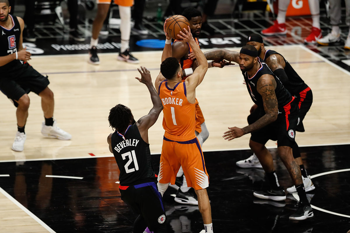 包含浓眉哥连续七场比赛得分超过赛事规则更新，老鹰挑战极限！的词条